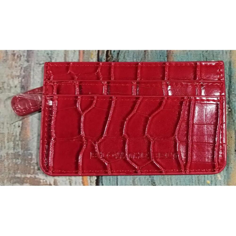 Red Crocodile-Embossed Leather Wallet with Zipper Pocket‎